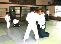 �I