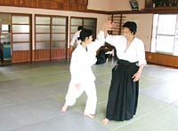 �I