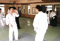�I