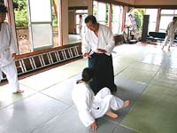 �I