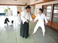 �I