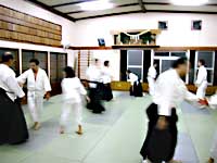 �I